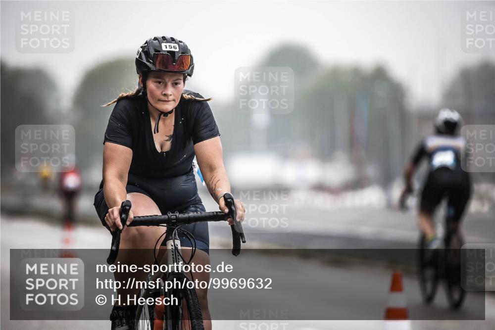 16.08.2026 - KN Förde Triathlon 2026 H.Heesch http://msf.ph/oto/9969632 16.08.2026 09:50:17 Radfahren 156, 174, 194, 239 meine-sportfotos.de