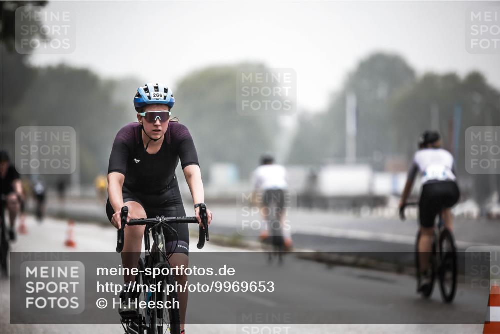 16.08.2026 - KN Förde Triathlon 2026 H.Heesch http://msf.ph/oto/9969653 16.08.2026 09:50:27 Radfahren 171, 180, 233, 263, 266 meine-sportfotos.de