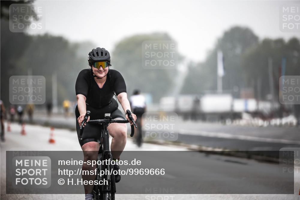 16.08.2026 - KN Förde Triathlon 2026 H.Heesch http://msf.ph/oto/9969666 16.08.2026 09:50:29 Radfahren 171, 180, 233, 234, 263, 266 meine-sportfotos.de