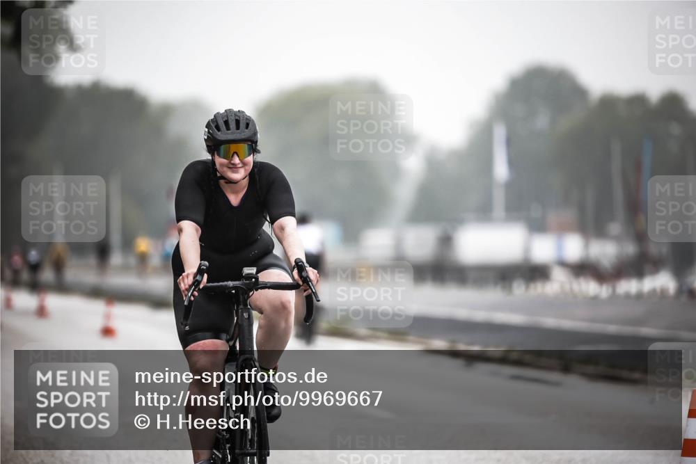 16.08.2026 - KN Förde Triathlon 2026 H.Heesch http://msf.ph/oto/9969667 16.08.2026 09:50:29 Radfahren 171, 180, 233, 234, 263, 266 meine-sportfotos.de