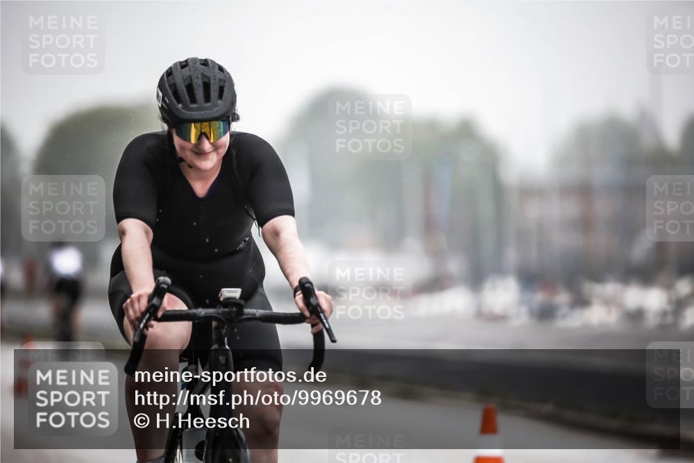 16.08.2026 - KN Förde Triathlon 2026 H.Heesch http://msf.ph/oto/9969678 16.08.2026 09:50:30 Radfahren 171, 180, 233, 234, 263, 266 meine-sportfotos.de