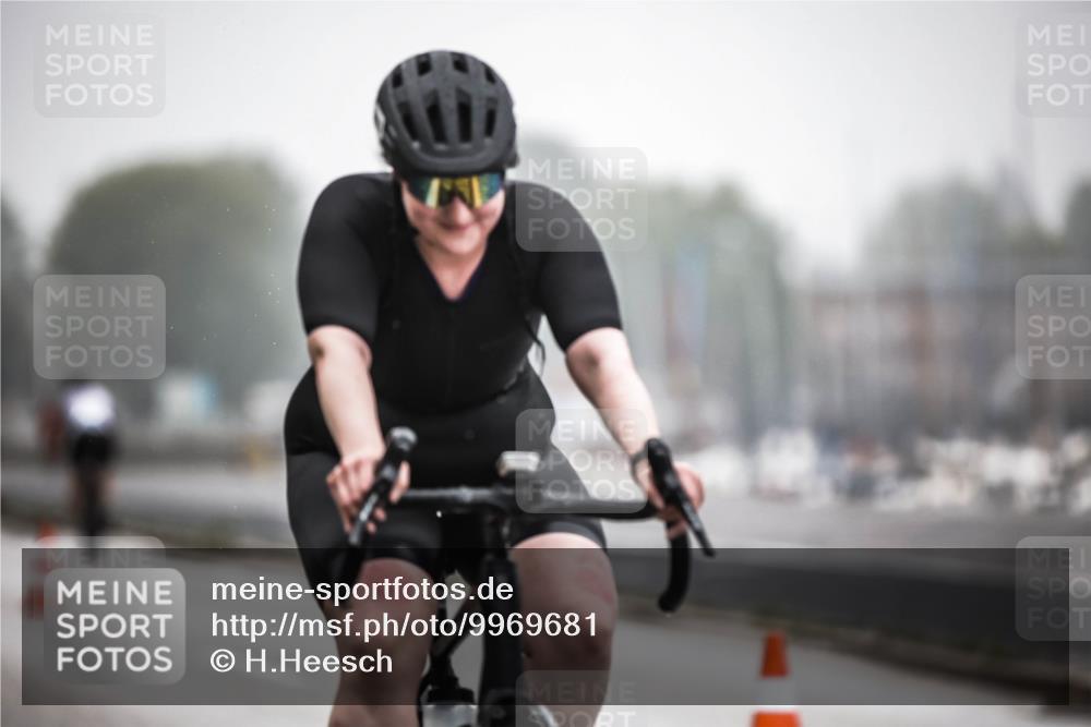 16.08.2026 - KN Förde Triathlon 2026 H.Heesch http://msf.ph/oto/9969681 16.08.2026 09:50:30 Radfahren 171, 180, 233, 234, 263, 266 meine-sportfotos.de