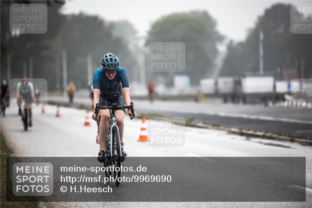 16.08.2026 - KN Förde Triathlon 2026 H.Heesch http://msf.ph/oto/9969690 16.08.2026 09:50:32 Radfahren 123, 171, 233, 234, 263 meine-sportfotos.de