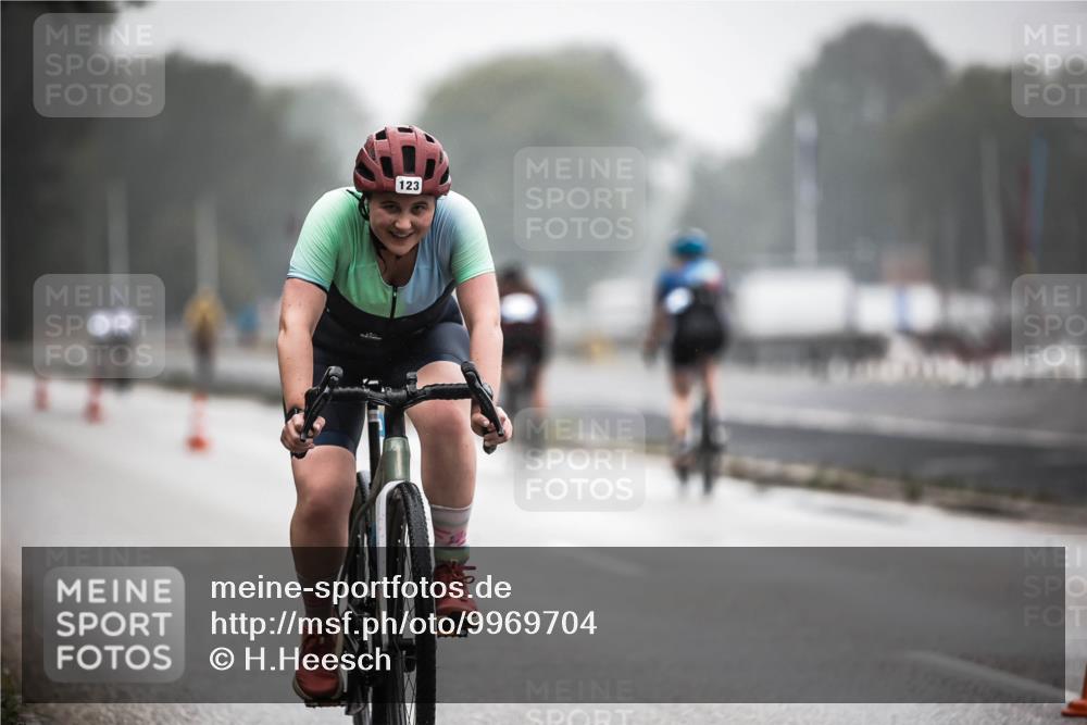 16.08.2026 - KN Förde Triathlon 2026 H.Heesch http://msf.ph/oto/9969704 16.08.2026 09:50:37 Radfahren 123, 126, 148, 217, 228 meine-sportfotos.de