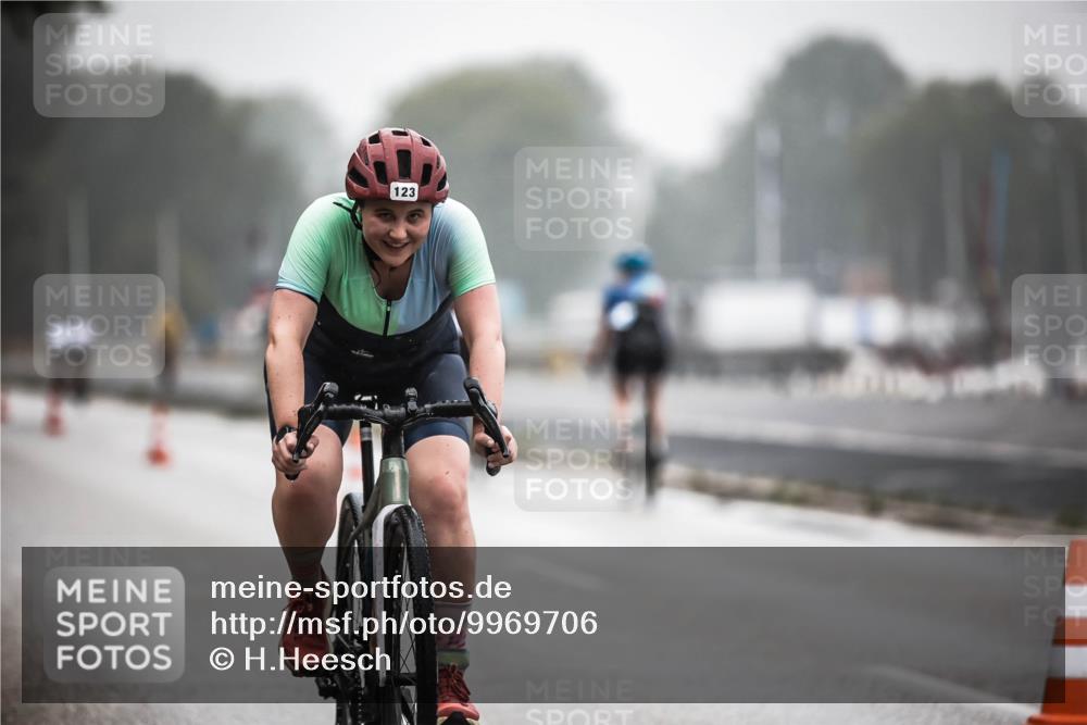 16.08.2026 - KN Förde Triathlon 2026 H.Heesch http://msf.ph/oto/9969706 16.08.2026 09:50:37 Radfahren 123, 126, 148, 217, 228 meine-sportfotos.de