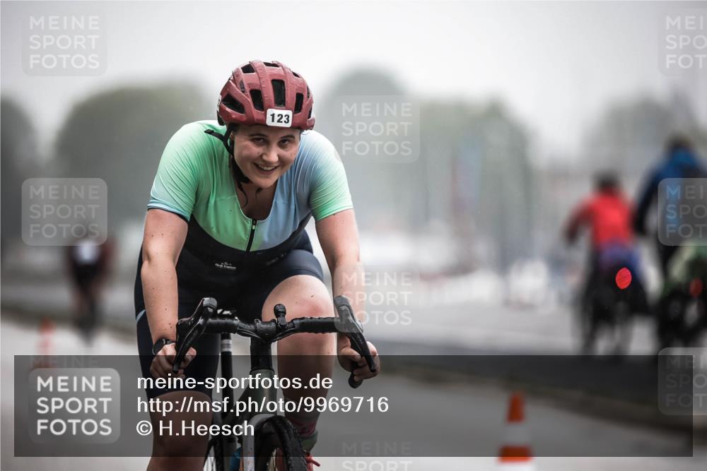 16.08.2026 - KN Förde Triathlon 2026 H.Heesch http://msf.ph/oto/9969716 16.08.2026 09:50:37 Radfahren 123, 126, 148, 217, 228 meine-sportfotos.de