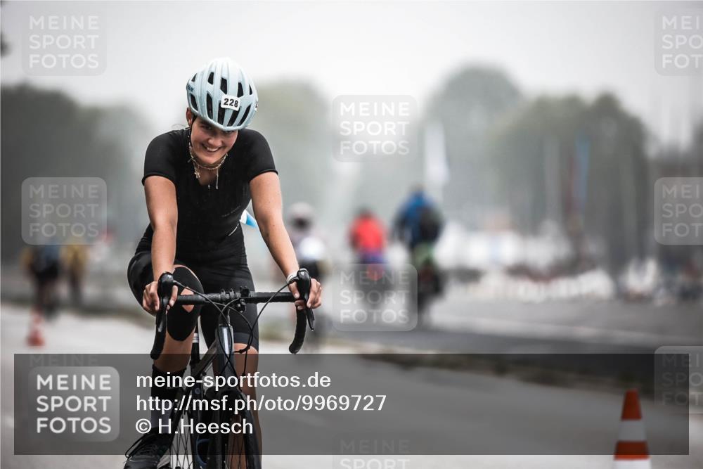 16.08.2026 - KN Förde Triathlon 2026 H.Heesch http://msf.ph/oto/9969727 16.08.2026 09:50:42 Radfahren 126, 148, 211, 217, 228 meine-sportfotos.de