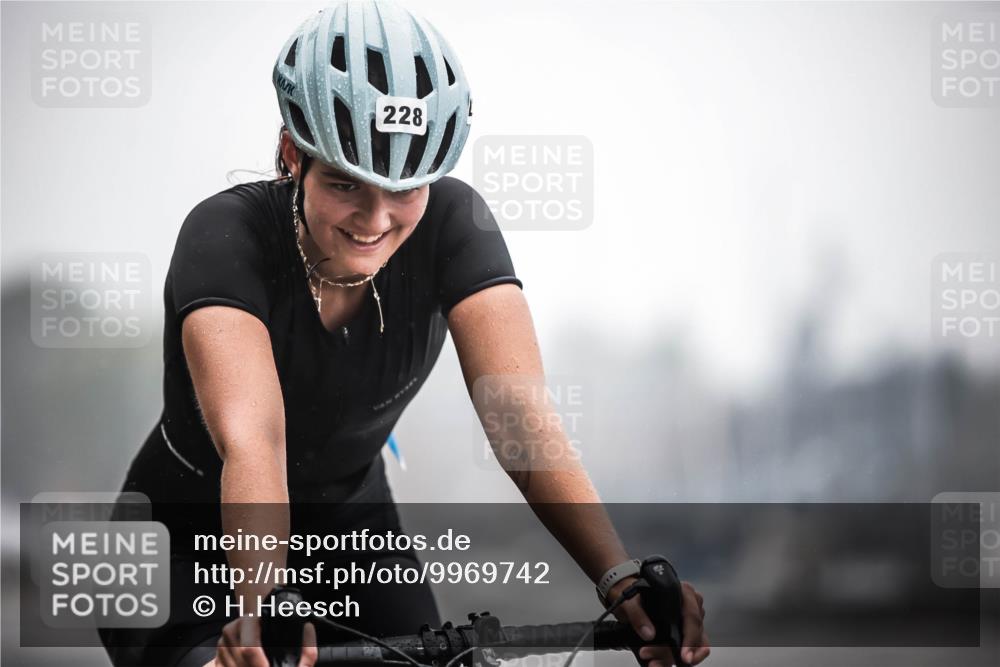 16.08.2026 - KN Förde Triathlon 2026 H.Heesch http://msf.ph/oto/9969742 16.08.2026 09:50:42 Radfahren 126, 148, 211, 217, 228 meine-sportfotos.de