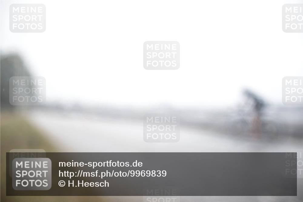 16.08.2026 - KN Förde Triathlon 2026 H.Heesch http://msf.ph/oto/9969839 16.08.2026 09:39:16 Radfahren 103, 118, 177, 194, 203, 260 meine-sportfotos.de