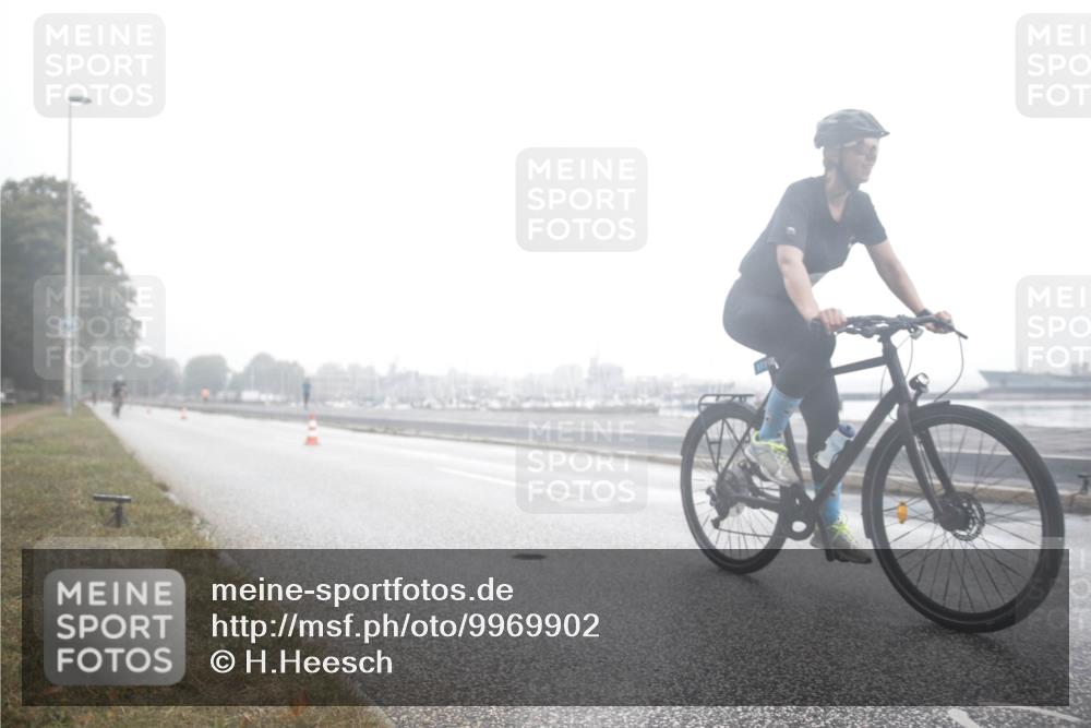 16.08.2026 - KN Förde Triathlon 2026 H.Heesch http://msf.ph/oto/9969902 16.08.2026 09:42:11 Radfahren 108, 141, 177, 204, 242 meine-sportfotos.de