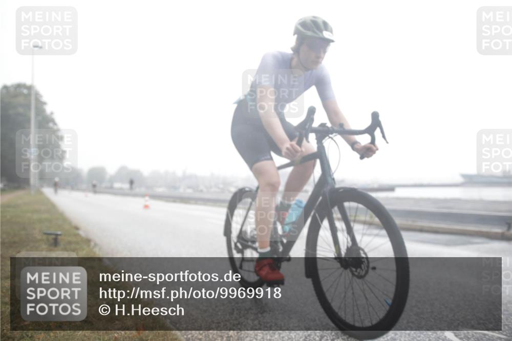 16.08.2026 - KN Förde Triathlon 2026 H.Heesch http://msf.ph/oto/9969918 16.08.2026 09:43:07 Radfahren 140, 162, 219, 223 meine-sportfotos.de