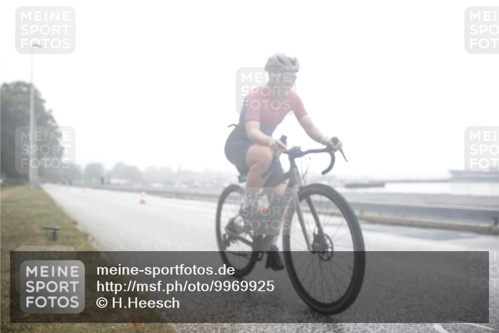 16.08.2026 - KN Förde Triathlon 2026 H.Heesch http://msf.ph/oto/9969925 16.08.2026 09:43:28 Radfahren 114, 134, 199, 202, 267 meine-sportfotos.de