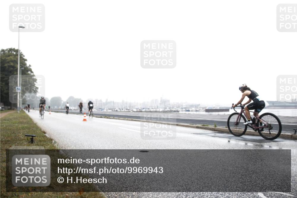 16.08.2026 - KN Förde Triathlon 2026 H.Heesch http://msf.ph/oto/9969943 16.08.2026 09:44:13 Radfahren 130, 131, 235, 245, 251, 805 meine-sportfotos.de