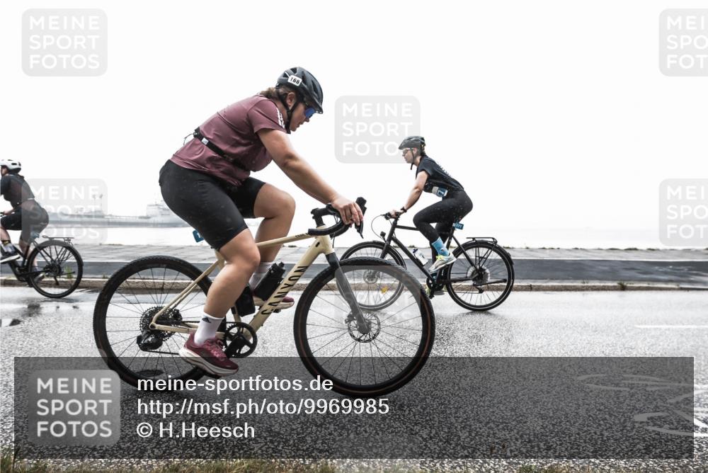 16.08.2026 - KN Förde Triathlon 2026 H.Heesch http://msf.ph/oto/9969985 16.08.2026 09:51:27 Radfahren 128, 168 meine-sportfotos.de