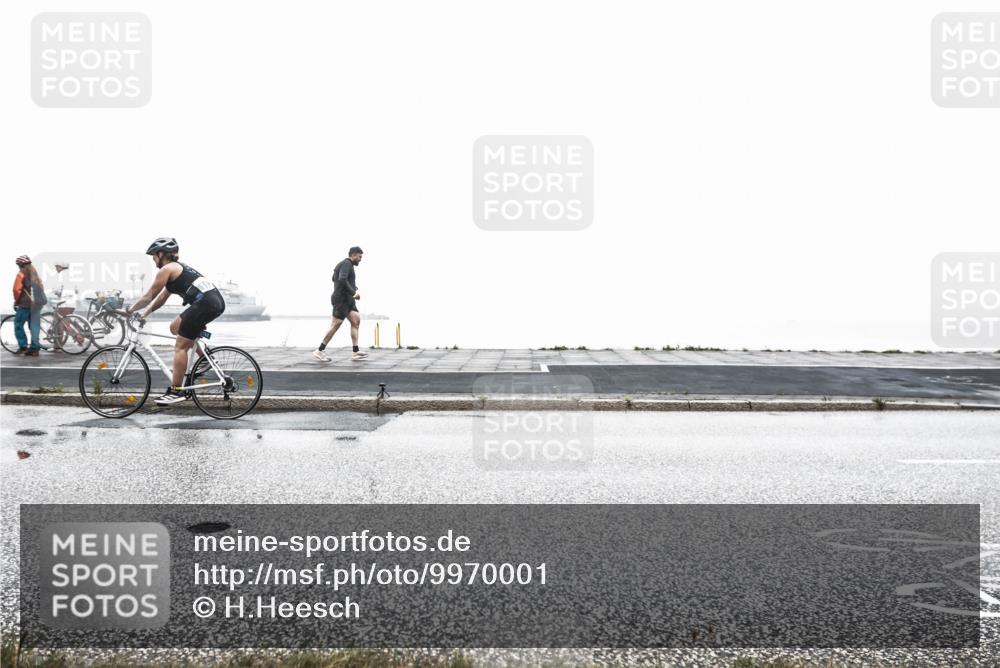 16.08.2026 - KN Förde Triathlon 2026 H.Heesch http://msf.ph/oto/9970001 16.08.2026 09:51:45 Radfahren 149, 245, 256 meine-sportfotos.de