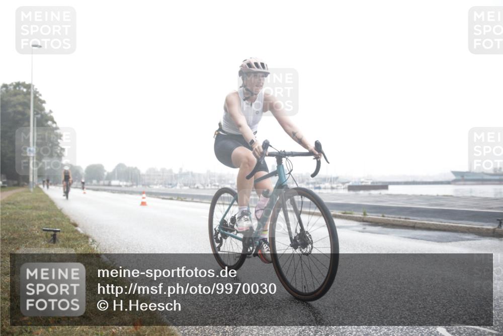 16.08.2026 - KN Förde Triathlon 2026 H.Heesch http://msf.ph/oto/9970030 16.08.2026 09:46:53 Radfahren 161, 164, 170, 178, 187, 189, 192, 236, 251, 262, 265 meine-sportfotos.de