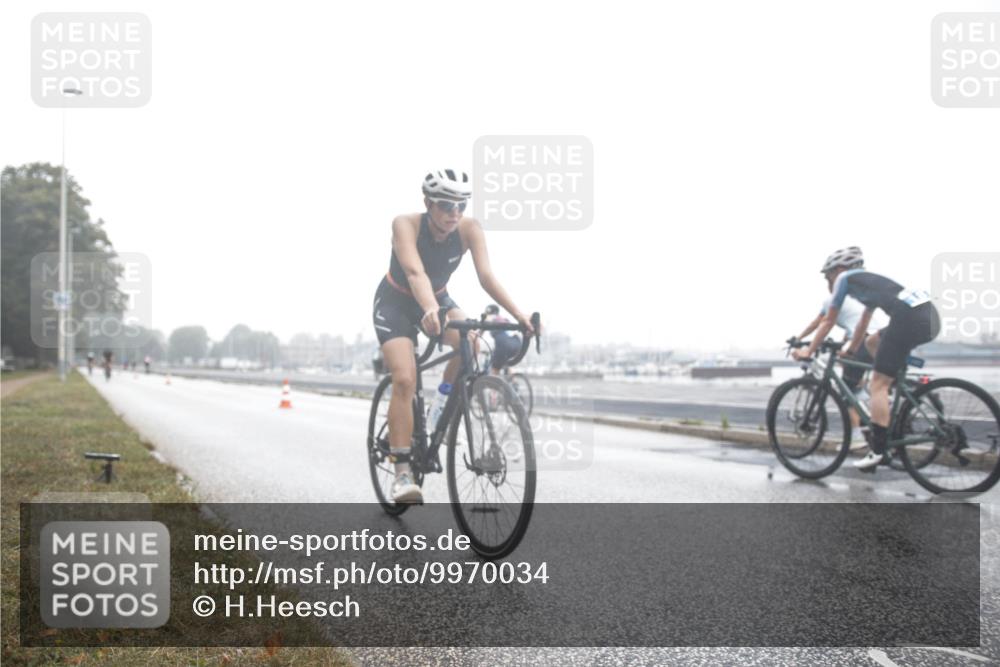16.08.2026 - KN Förde Triathlon 2026 H.Heesch http://msf.ph/oto/9970034 16.08.2026 09:46:55 Radfahren 161, 164, 166, 170, 178, 189, 192, 251, 262 meine-sportfotos.de