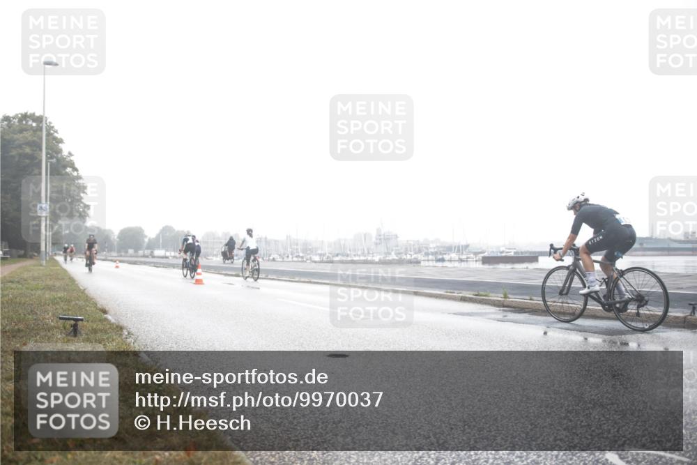 16.08.2026 - KN Förde Triathlon 2026 H.Heesch http://msf.ph/oto/9970037 16.08.2026 09:46:56 Radfahren 161, 164, 166, 170, 178, 189, 192, 251 meine-sportfotos.de