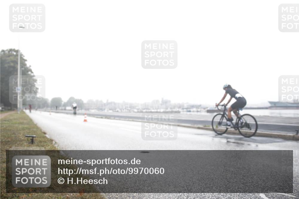 16.08.2026 - KN Förde Triathlon 2026 H.Heesch http://msf.ph/oto/9970060 16.08.2026 09:47:34 Radfahren 146, 156, 160, 174, 261, 266 meine-sportfotos.de