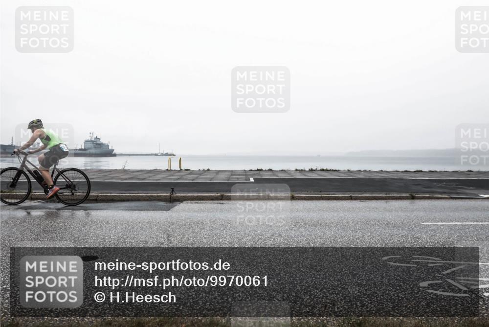 16.08.2026 - KN Förde Triathlon 2026 H.Heesch http://msf.ph/oto/9970061 16.08.2026 09:52:44 Radfahren 129, 242, 253 meine-sportfotos.de
