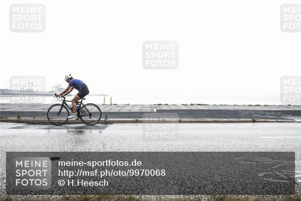 16.08.2026 - KN Förde Triathlon 2026 H.Heesch http://msf.ph/oto/9970068 16.08.2026 09:52:51 Radfahren  meine-sportfotos.de