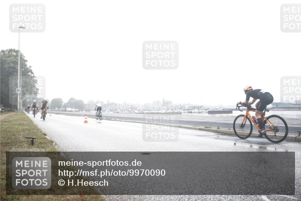 16.08.2026 - KN Förde Triathlon 2026 H.Heesch http://msf.ph/oto/9970090 16.08.2026 09:48:27 Radfahren 145, 153, 168, 195, 238, 252 meine-sportfotos.de