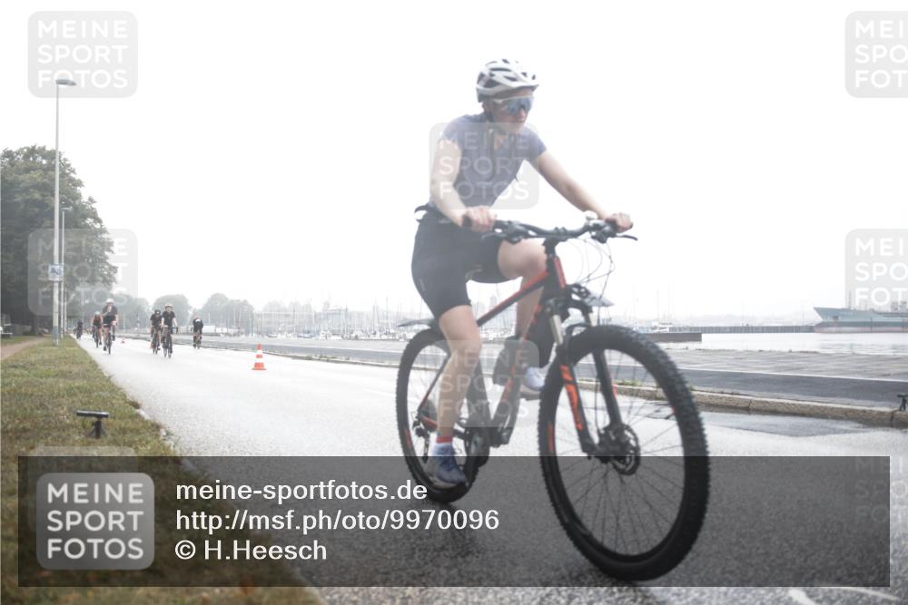 16.08.2026 - KN Förde Triathlon 2026 H.Heesch http://msf.ph/oto/9970096 16.08.2026 09:48:31 Radfahren 145, 153, 168, 195, 238, 243, 250, 252 meine-sportfotos.de