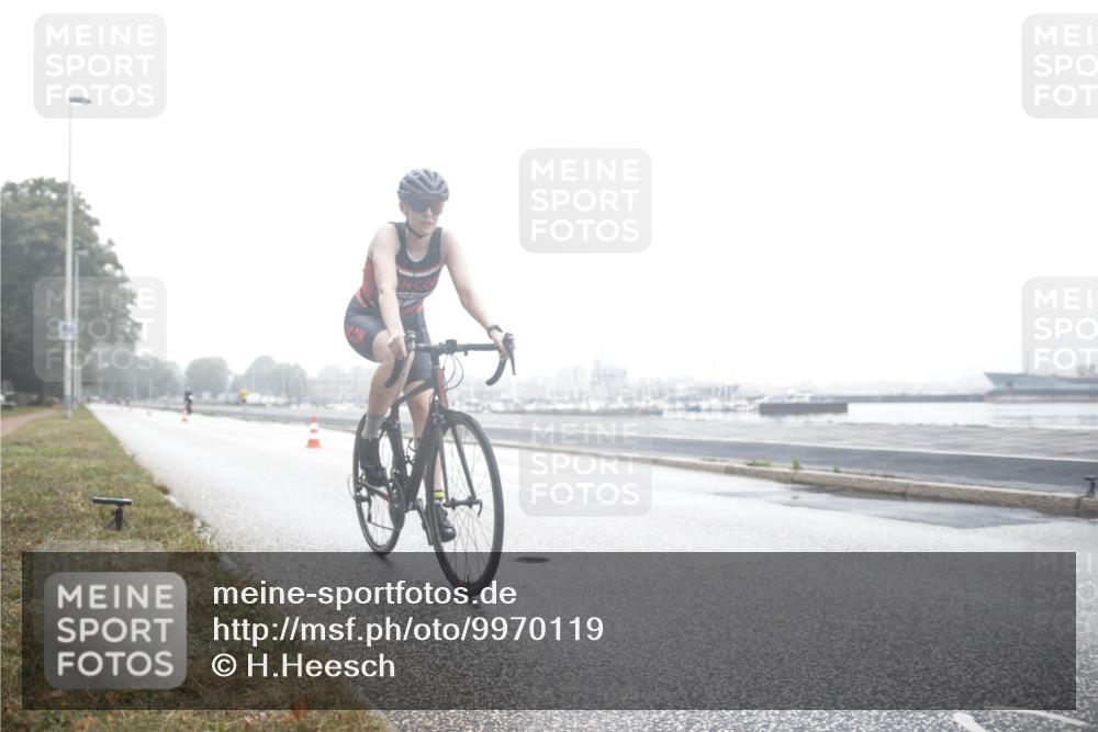 16.08.2026 - KN Förde Triathlon 2026 H.Heesch http://msf.ph/oto/9970119 16.08.2026 09:49:07 Radfahren 169, 190, 198 meine-sportfotos.de
