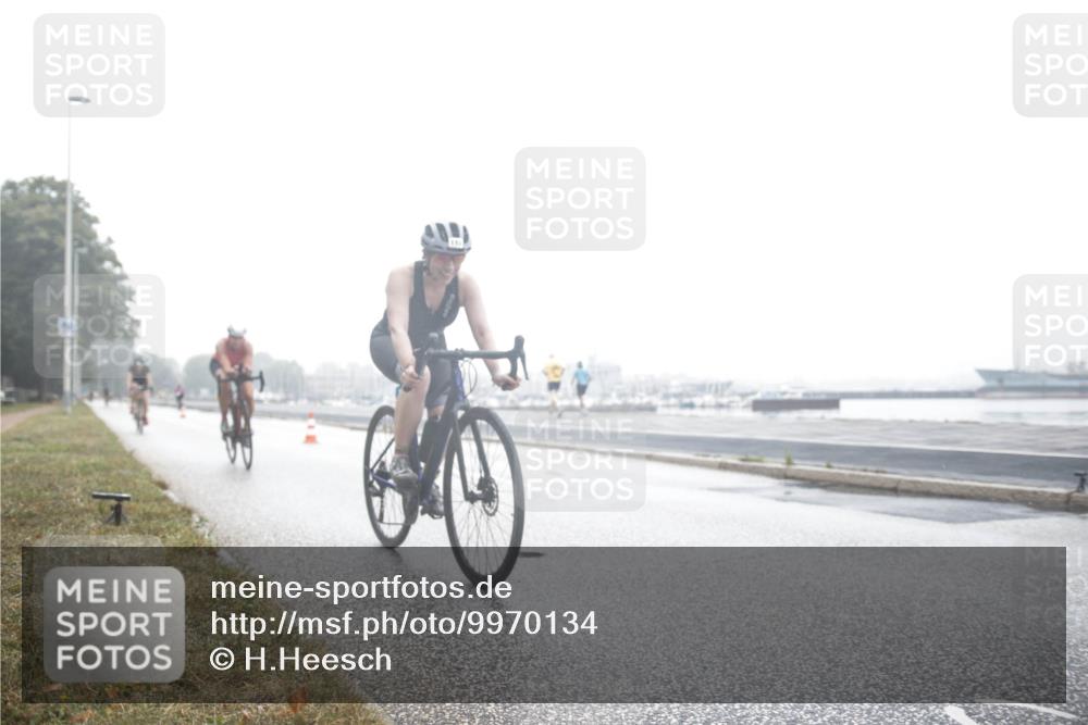 16.08.2026 - KN Förde Triathlon 2026 H.Heesch http://msf.ph/oto/9970134 16.08.2026 09:49:32 Radfahren 118, 161, 164, 178, 189, 192, 253 meine-sportfotos.de
