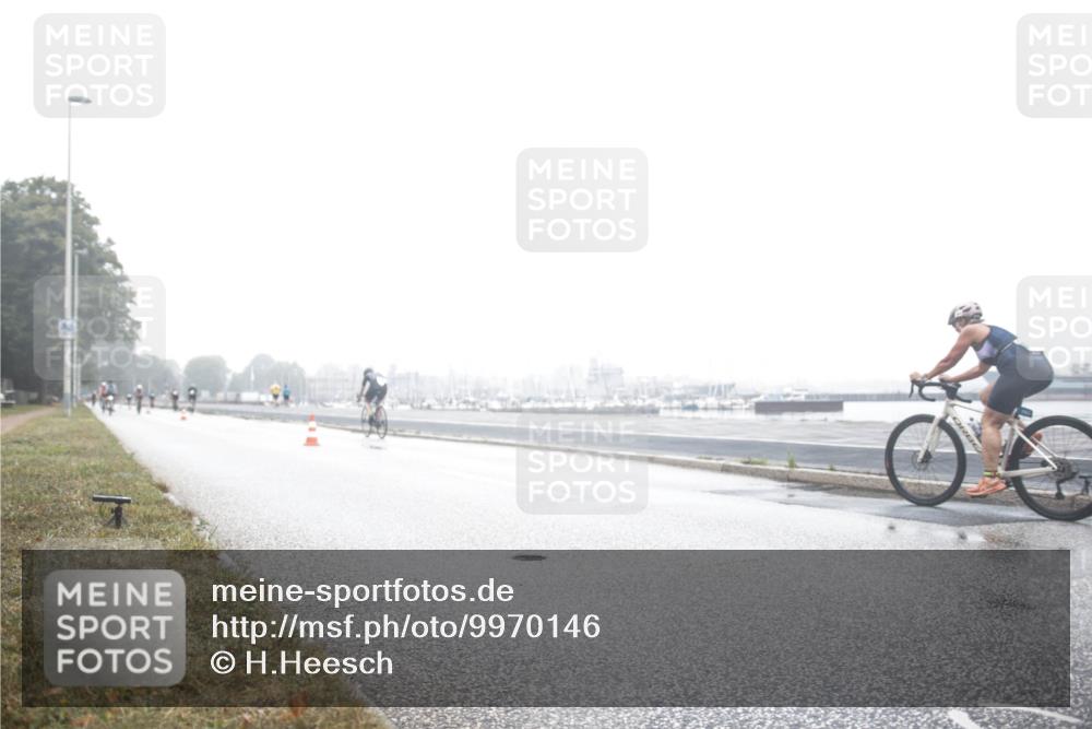 16.08.2026 - KN Förde Triathlon 2026 H.Heesch http://msf.ph/oto/9970146 16.08.2026 09:49:48 Radfahren 212, 236 meine-sportfotos.de