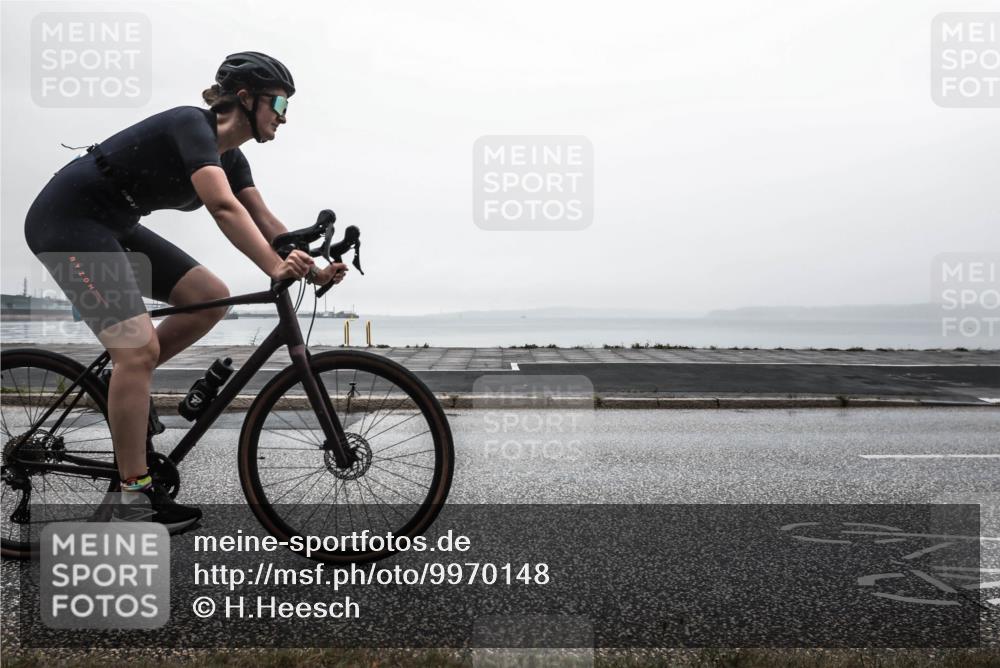 16.08.2026 - KN Förde Triathlon 2026 H.Heesch http://msf.ph/oto/9970148 16.08.2026 09:54:16 Radfahren 143, 177, 203, 206, 222 meine-sportfotos.de
