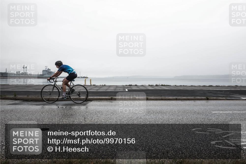 16.08.2026 - KN Förde Triathlon 2026 H.Heesch http://msf.ph/oto/9970156 16.08.2026 09:54:19 Radfahren 143, 150, 177, 206 meine-sportfotos.de