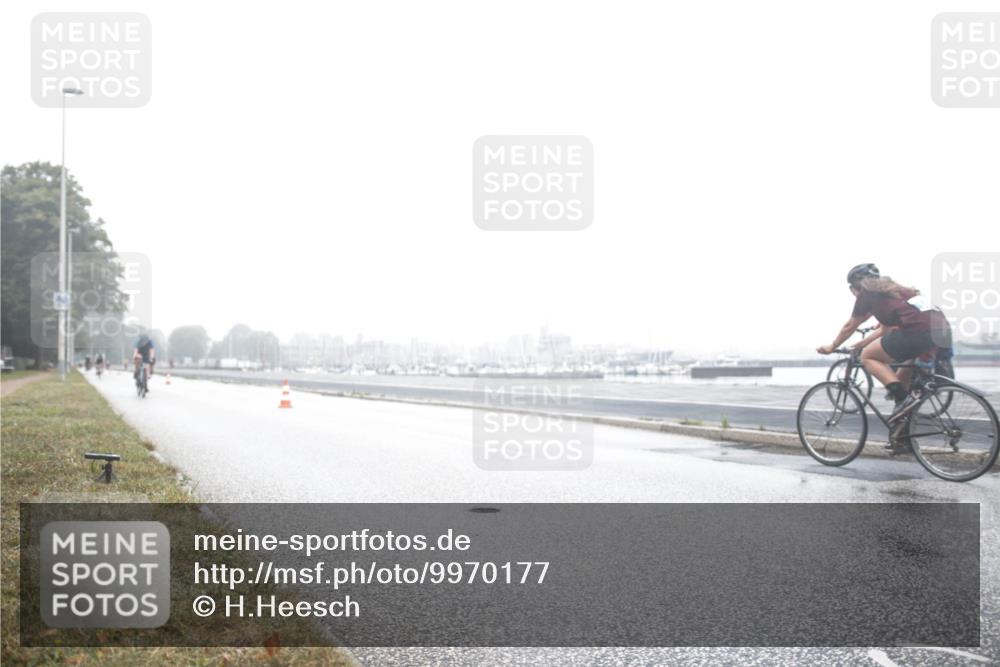 16.08.2026 - KN Förde Triathlon 2026 H.Heesch http://msf.ph/oto/9970177 16.08.2026 09:50:32 Radfahren 123, 171, 233, 234, 263 meine-sportfotos.de