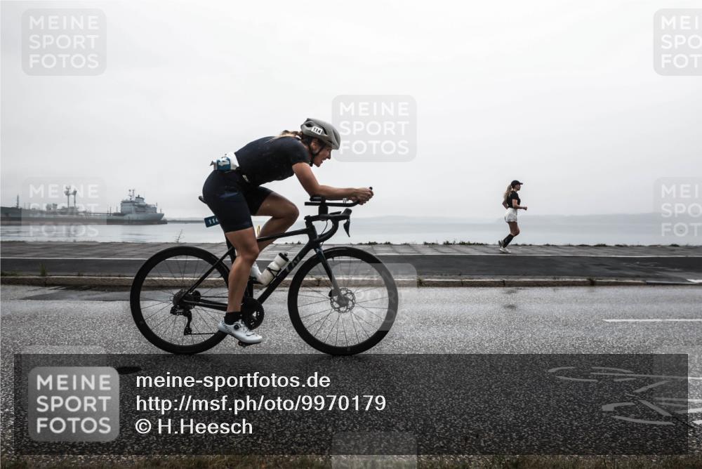 16.08.2026 - KN Förde Triathlon 2026 H.Heesch http://msf.ph/oto/9970179 16.08.2026 09:54:37 Radfahren 135, 232, 264 meine-sportfotos.de