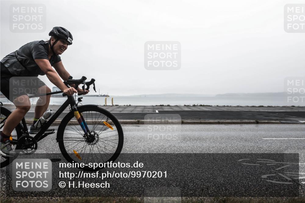16.08.2026 - KN Förde Triathlon 2026 H.Heesch http://msf.ph/oto/9970201 16.08.2026 09:54:57 Radfahren 199, 205, 247, 256 meine-sportfotos.de