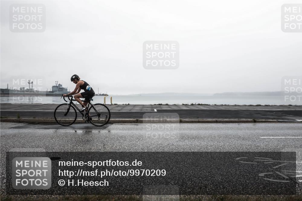 16.08.2026 - KN Förde Triathlon 2026 H.Heesch http://msf.ph/oto/9970209 16.08.2026 09:55:08 Radfahren 170, 214 meine-sportfotos.de