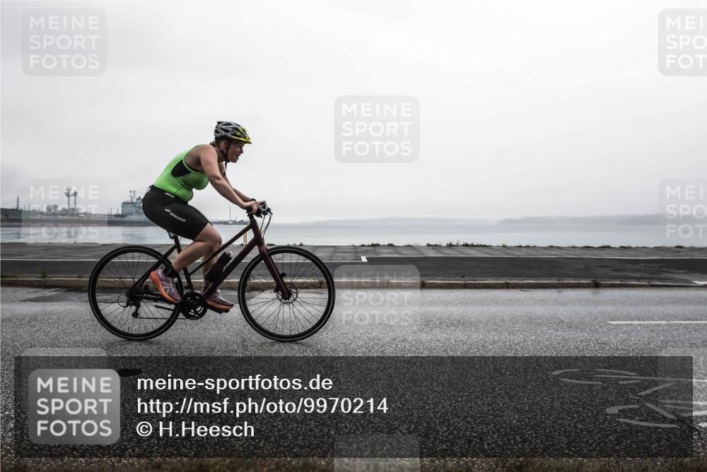16.08.2026 - KN Förde Triathlon 2026 H.Heesch http://msf.ph/oto/9970214 16.08.2026 09:55:23 Radfahren 112, 223, 235, 240 meine-sportfotos.de