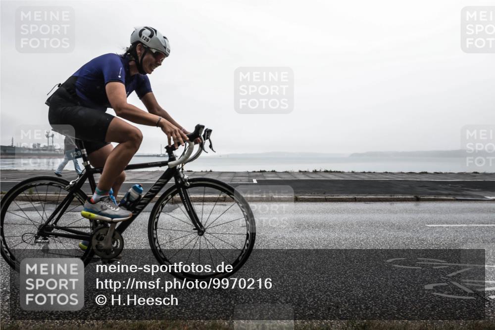 16.08.2026 - KN Förde Triathlon 2026 H.Heesch http://msf.ph/oto/9970216 16.08.2026 09:55:27 Radfahren 219, 223 meine-sportfotos.de
