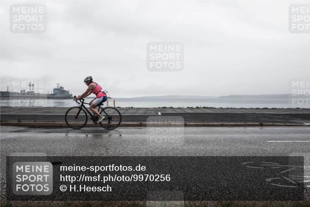 16.08.2026 - KN Förde Triathlon 2026 H.Heesch http://msf.ph/oto/9970256 16.08.2026 09:57:07 Radfahren 198, 267 meine-sportfotos.de