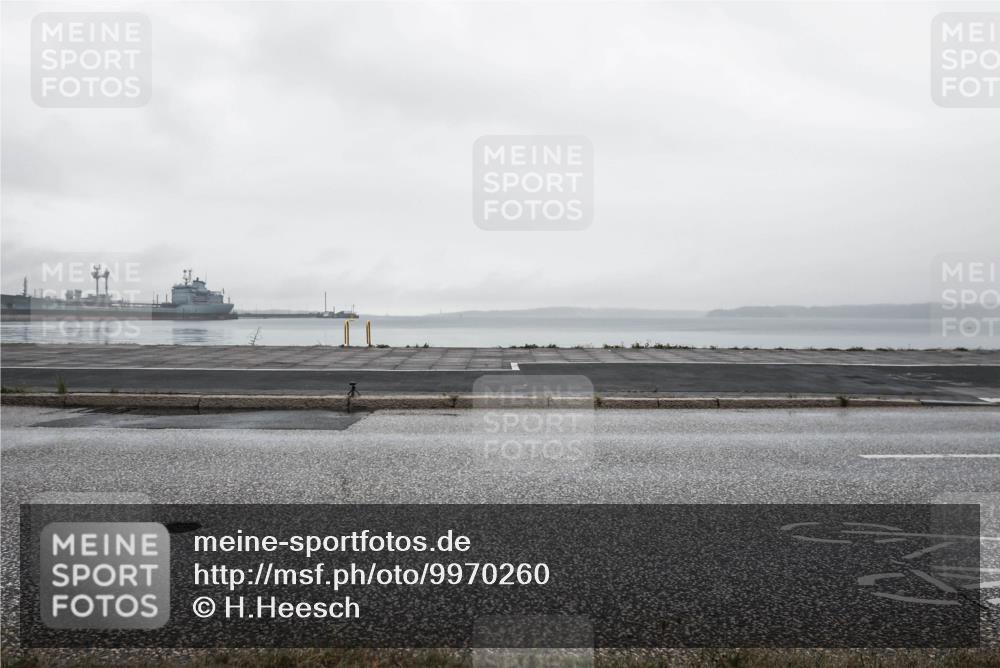 16.08.2026 - KN Förde Triathlon 2026 H.Heesch http://msf.ph/oto/9970260 16.08.2026 09:57:17 Radfahren  meine-sportfotos.de