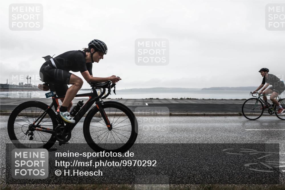 16.08.2026 - KN Förde Triathlon 2026 H.Heesch http://msf.ph/oto/9970292 16.08.2026 09:58:42 Radfahren 255, 258 meine-sportfotos.de