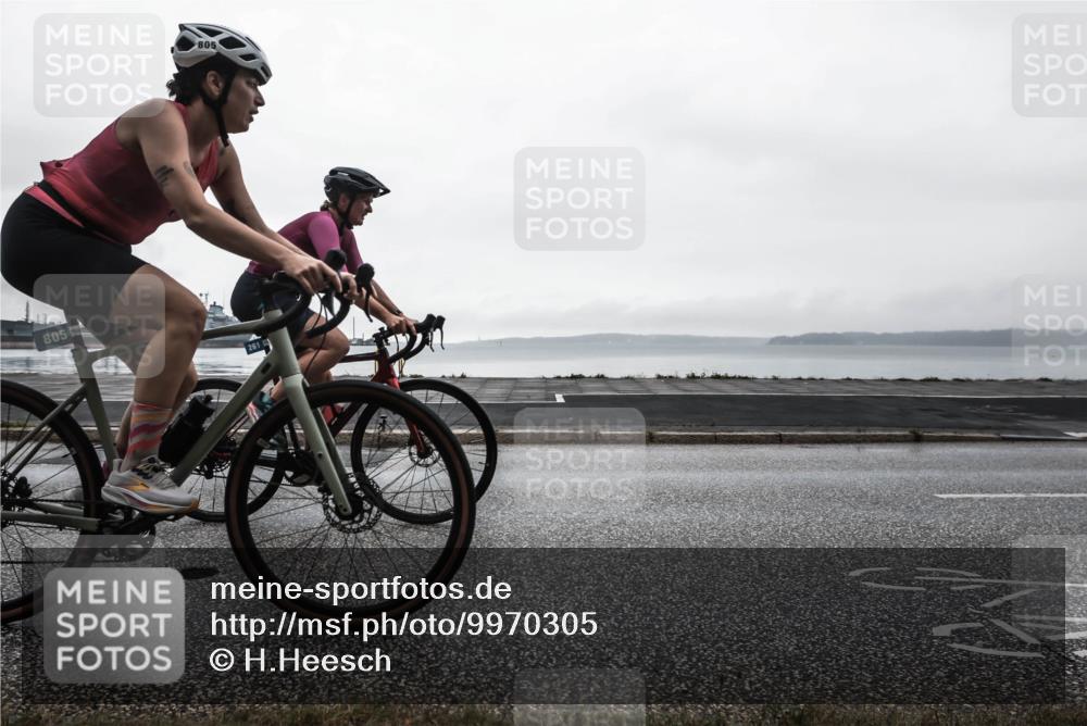 16.08.2026 - KN Förde Triathlon 2026 H.Heesch http://msf.ph/oto/9970305 16.08.2026 09:59:10 Radfahren 176, 188, 261, 805 meine-sportfotos.de