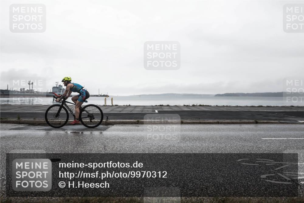 16.08.2026 - KN Förde Triathlon 2026 H.Heesch http://msf.ph/oto/9970312 16.08.2026 09:59:28 Radfahren 230, 236, 268 meine-sportfotos.de