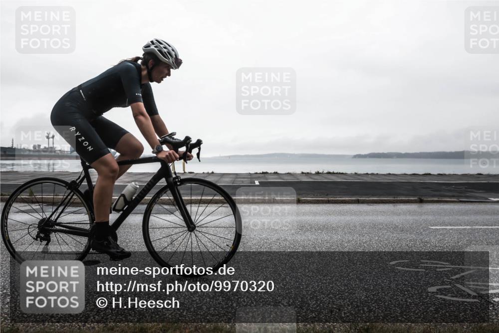 16.08.2026 - KN Förde Triathlon 2026 H.Heesch http://msf.ph/oto/9970320 16.08.2026 09:59:52 Radfahren 103, 266 meine-sportfotos.de