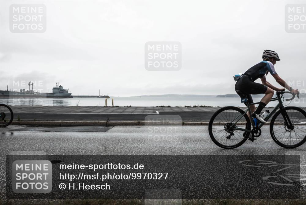 16.08.2026 - KN Förde Triathlon 2026 H.Heesch http://msf.ph/oto/9970327 16.08.2026 10:00:14 Radfahren 123, 215 meine-sportfotos.de