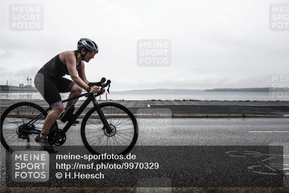 16.08.2026 - KN Förde Triathlon 2026 H.Heesch http://msf.ph/oto/9970329 16.08.2026 10:00:16 Radfahren 123, 215 meine-sportfotos.de