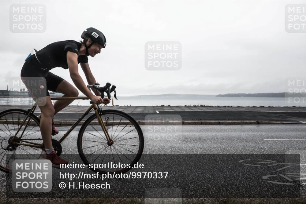 16.08.2026 - KN Förde Triathlon 2026 H.Heesch http://msf.ph/oto/9970337 16.08.2026 10:00:34 Radfahren 168 meine-sportfotos.de