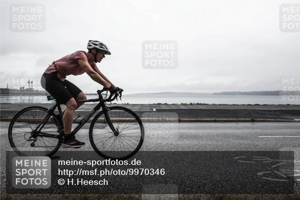16.08.2026 - KN Förde Triathlon 2026 H.Heesch http://msf.ph/oto/9970346 16.08.2026 10:01:04 Radfahren 190, 212 meine-sportfotos.de