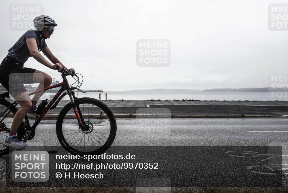 16.08.2026 - KN Förde Triathlon 2026 H.Heesch http://msf.ph/oto/9970352 16.08.2026 10:01:26 Radfahren 217, 252 meine-sportfotos.de
