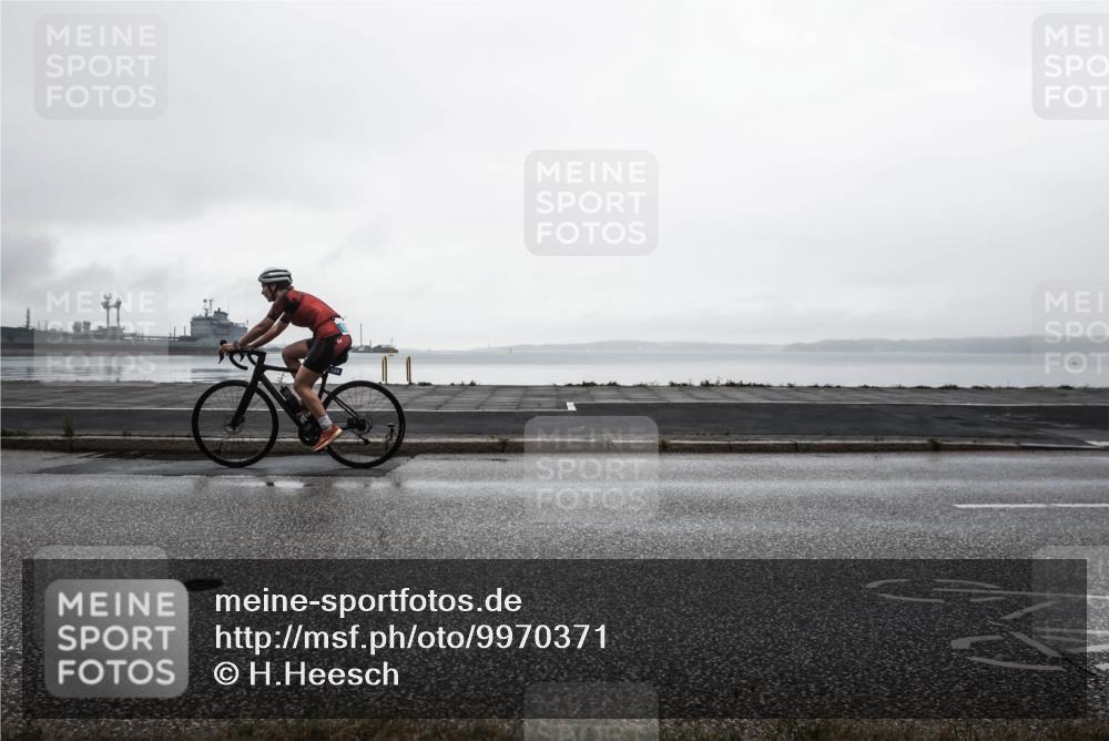 16.08.2026 - KN Förde Triathlon 2026 H.Heesch http://msf.ph/oto/9970371 16.08.2026 10:02:28 Radfahren 188, 236, 263 meine-sportfotos.de